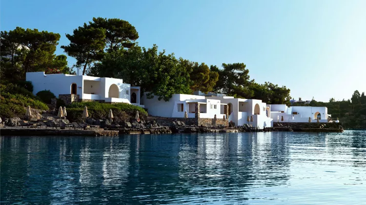 To blueFest Crete επιστρέφει στο Minos Beach art hotel