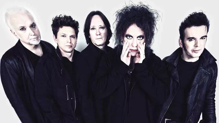 Γιατί δεν πρέπει να χάσεις τους Cure στην Πλατεία Νερού;