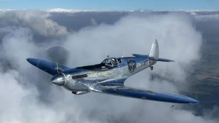 The Longest Flight: Ο γύρος του κόσμου με Spitfire