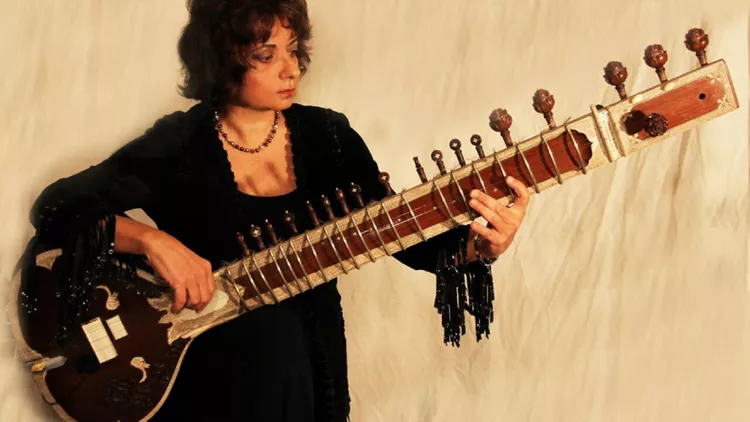 Τέσσερις cool Αυγουστιάτικες νύχτες στο Cafe του Νομισματικού Μουσείου