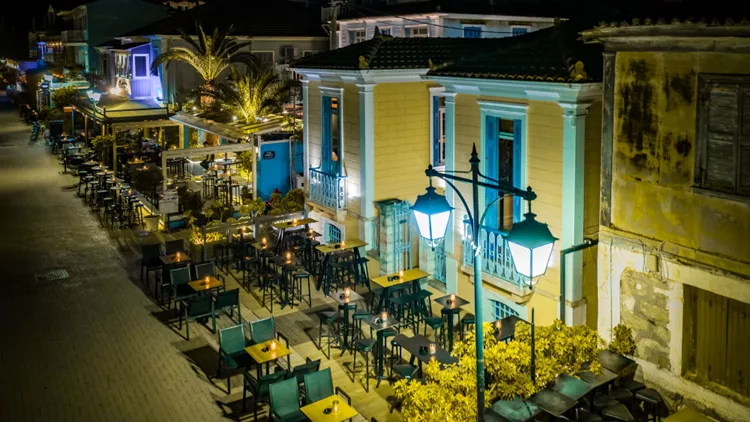 Στους «Χάρτες» δοκιμάσαμε cocktails αξιώσεων