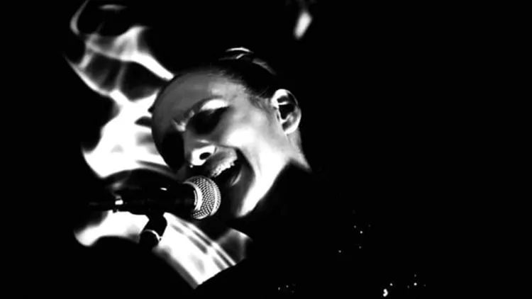 Lia Hide: «Το κοινό ακολουθεί τους ευνοούμενους!»