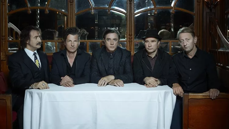 Οι Einsturzende Neubauten κλείνουν 40 κι έρχονται!