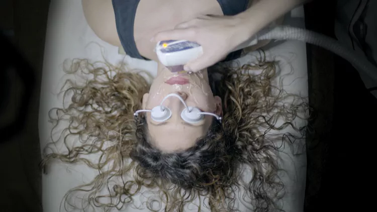 Ένα καθόλου «Νορμάλ» ντοκιμαντέρ έρχεται στο CineDoc