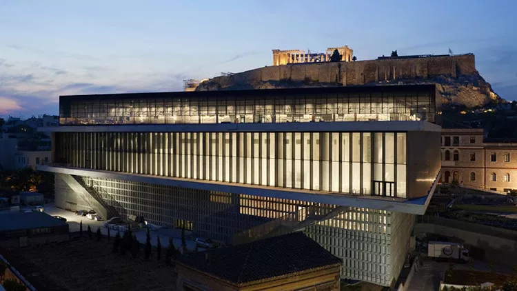 Χριστουγεννιάτικα εργαστήρια, θεματικές παρουσιάσεις, ξεναγήσεις και πολλή μουσική στο Μουσείο Ακρόπολης