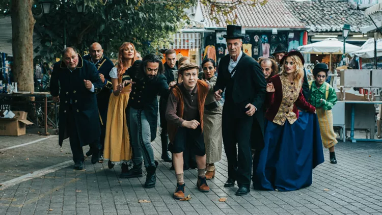 Η Γιούλη Ηλιοπούλου μας βάζει στο πνεύμα των Χριστουγέννων