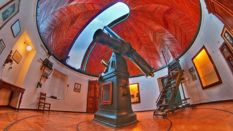 Χριστούγεννα κάτω από τ’ αστέρια: Το Κέντρο Επισκεπτών Θησείου γιορτάζει