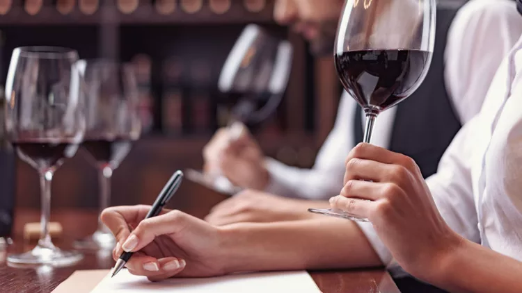 Οι My wine app-ολαύσεις επιστρέφουν με μια συναρπαστική οινική μάχη