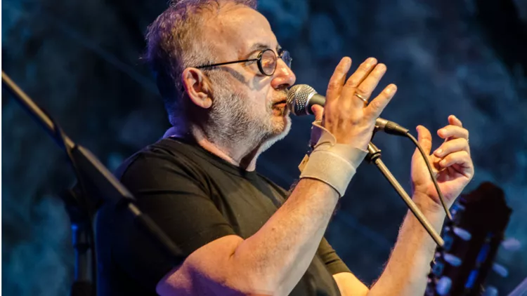 Τα αγαπημένα τραγούδια του Θάνου γίνονται ευχές!