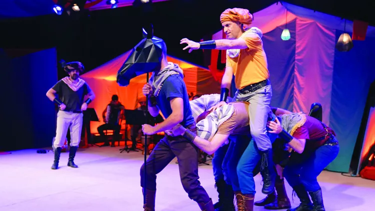 Έτοιμοι για ταξίδια στο θέατρο;