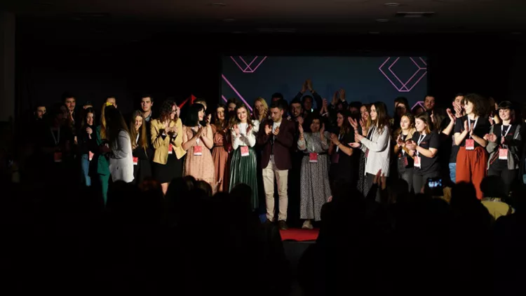 Updated | TEDxAUEB: Τι είναι αυτό που αντιπροσωπεύει τελικά το ΧΥΖ;