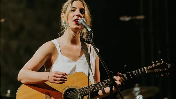 Με Ειρήνη Σκυλακάκη ξεκινούν τα #StayHome live sessions