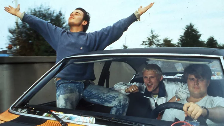 #Cinematherapy μέχρι την επιστροφή στις αίθουσες: «Absolute Giganten»