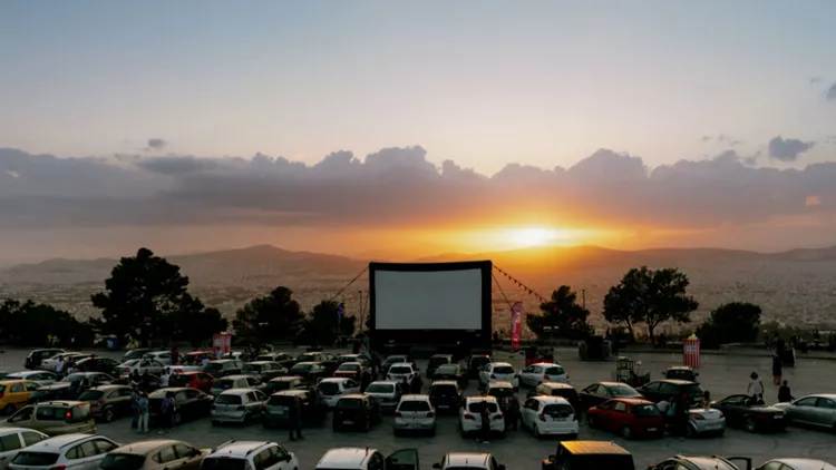 Πήγαμε στο City Drive-in στο λόφο του Λυκαβηττού