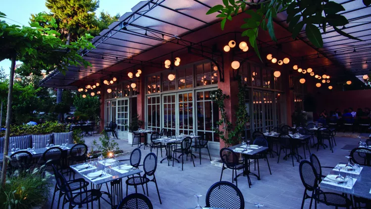 «Il Trovatore»: Ένας βέρος τροβαδούρος της Ιταλίας στο Παλαιό Φάληρο