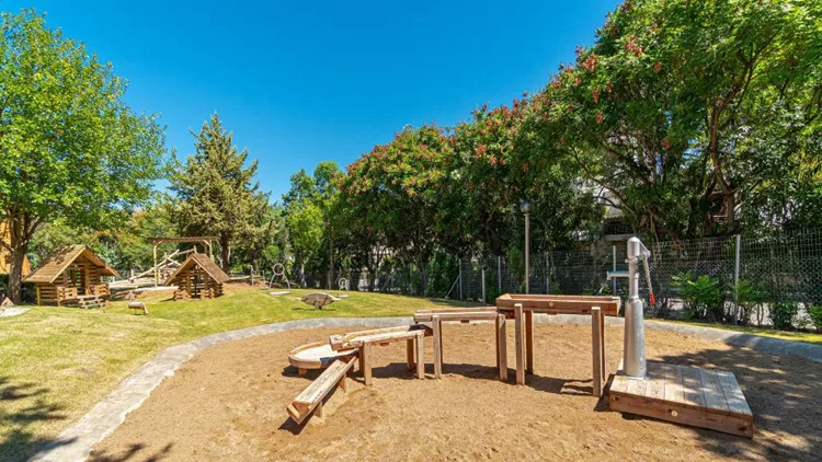 Μια οικολογική παιδική χαρά στην Φιλοθέη