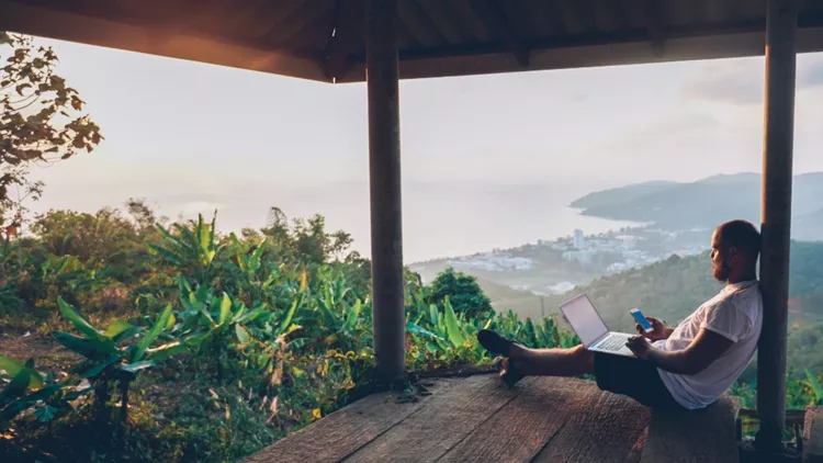 Οι ψηφιακοί νομάδες είναι οι πιο ανερχόμενοι ταξιδιώτες της covid εποχής