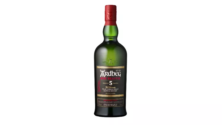 Δοκιμάσαμε την εντυπωσιακή σπιρτάδα του Ardbeg Wee Beastie 5 ετών