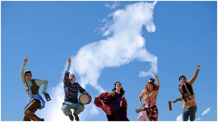 Οι Μονόκεροι του Εθνικού Θεάτρου ταξιδεύουν στο διαδίκτυο