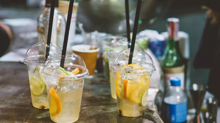 Τα signature cocktails που σου λείπουν delivered by efood