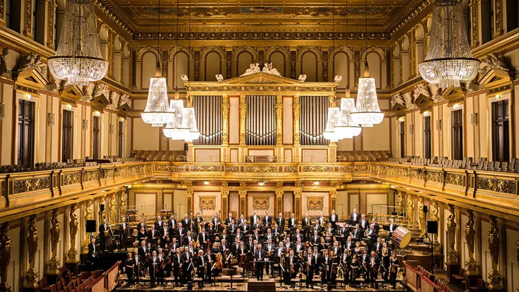 Η πρωτοχρονιάτικη συναυλία της Συμφωνικής Ορχήστρας Τσαϊκόφσκι έρχεται online από το Christmas Theater