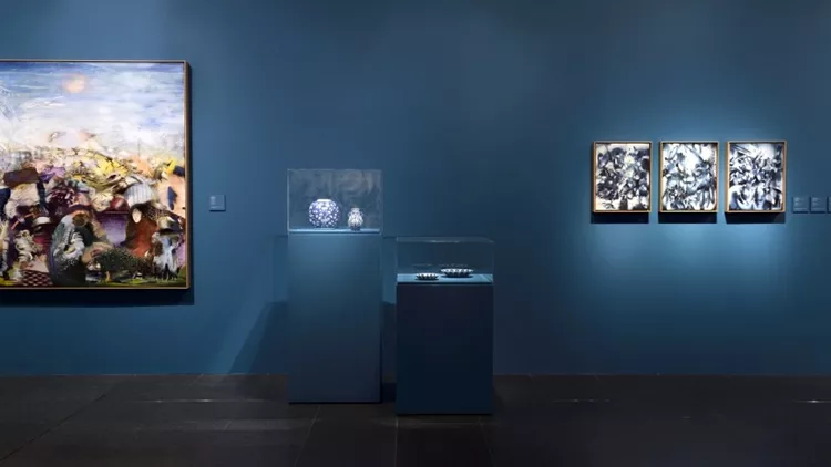 To Μουσείο Μπενάκη οργανώνει διαδικτυακή ξενάγηση στην έκθεση του Αλί Μπανισάντρ