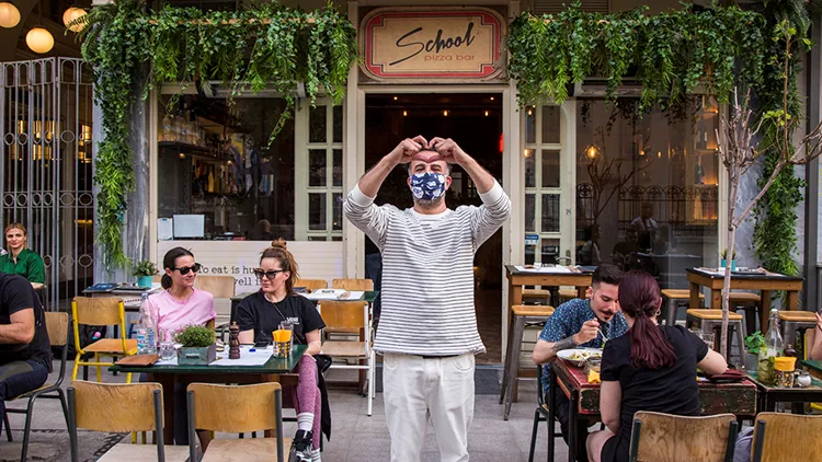 Τάσος Χέλμης – Ιδιοκτήτης «Zaf» και «School Pizza Bar»