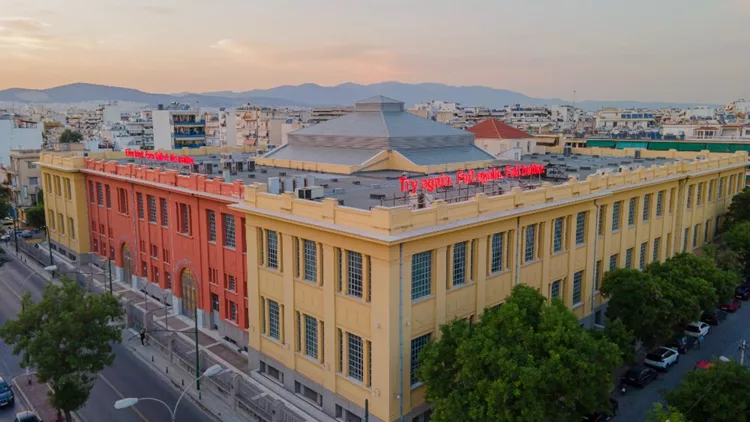 Καπνεργοστάσιο: Περάσαμε την «Πύλη» του μεγάλου τοπόσημου που αποκαλύπτεται στην Αθήνα