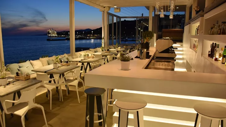 Το S.Pellegrino και το Acqua Panna μας παρουσιάζουν το «Compass»