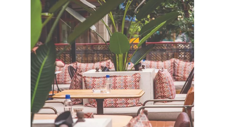 All-day eating & drinking culture στο Baratin