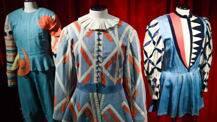 Σαράντα χρόνια Εθνικού Θεάτρου στριμώχνονται στο μετρό Συνάγματος