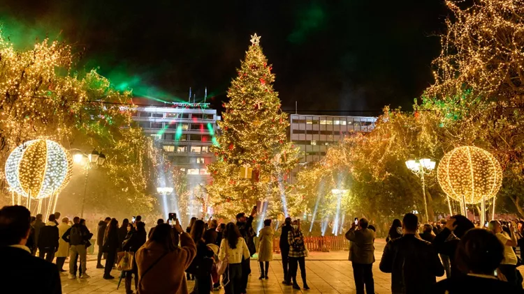 Η Τάμτα στη χριστουγεννιάτικη φωταγώγηση της πλατείας Συντάγματος - εικόνα 1