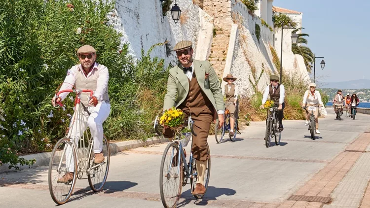 Εαρινές tweed περιπέτειες στο Poseidonion Grand Hotel 