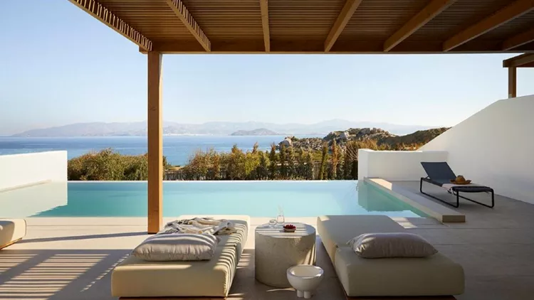 Έναρξη σεζόν στη σκιά του πολέμου