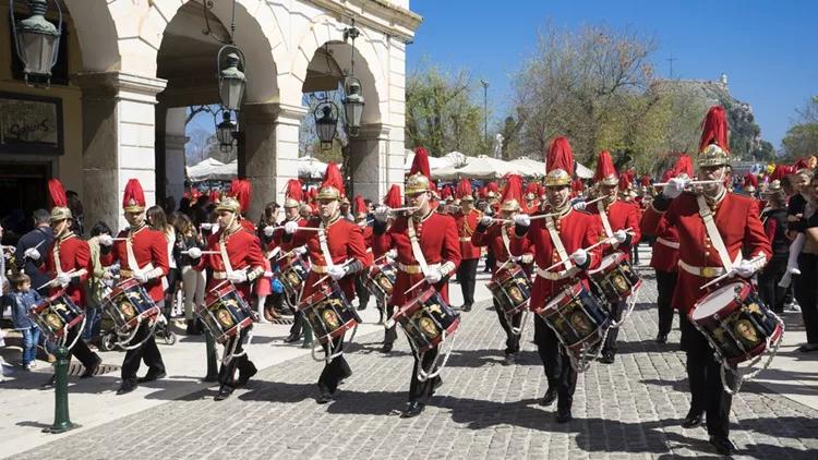 Τα πιο ξεχωριστά πασχαλινά έθιμα – αφορμή για ταξίδι