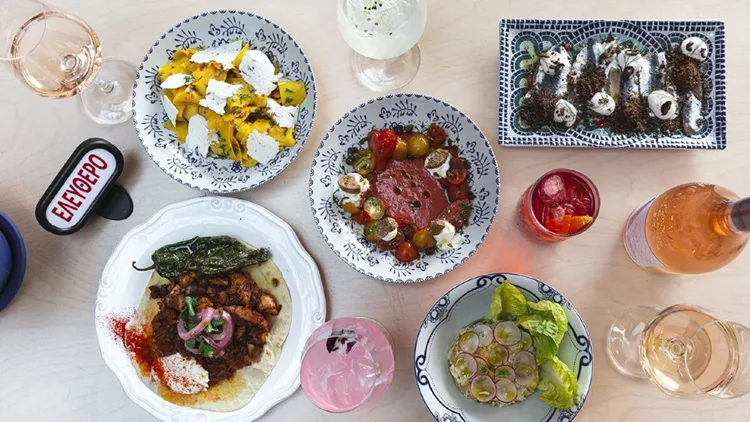  Το S.Pellegrino και το Perrier μας περιμένουν στο "Lit Athens" 