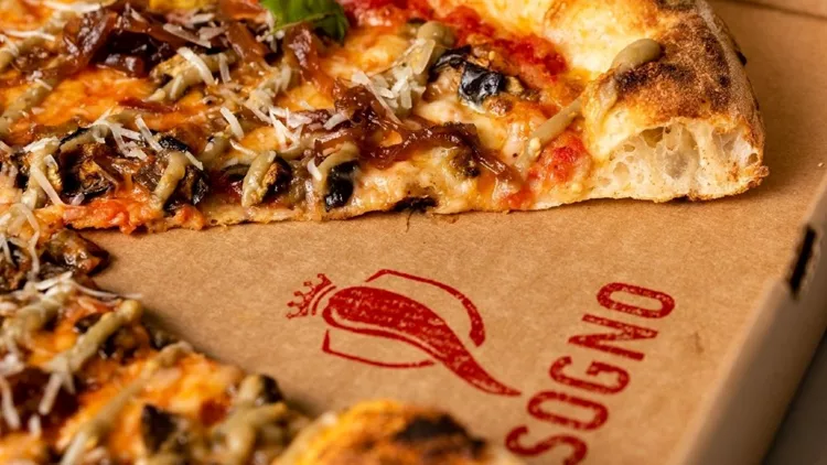 Το S. Pellegrino και το Acqua Panna μας συστήνουν την pizzeria "Sogno"