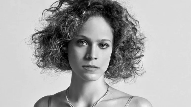 Η Ελλη Τρίγγου συναντά την "αθανασία" και τη "Λόλα"