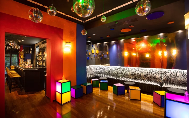 Ντισκόμπαλα ...  Χορεύουμε;