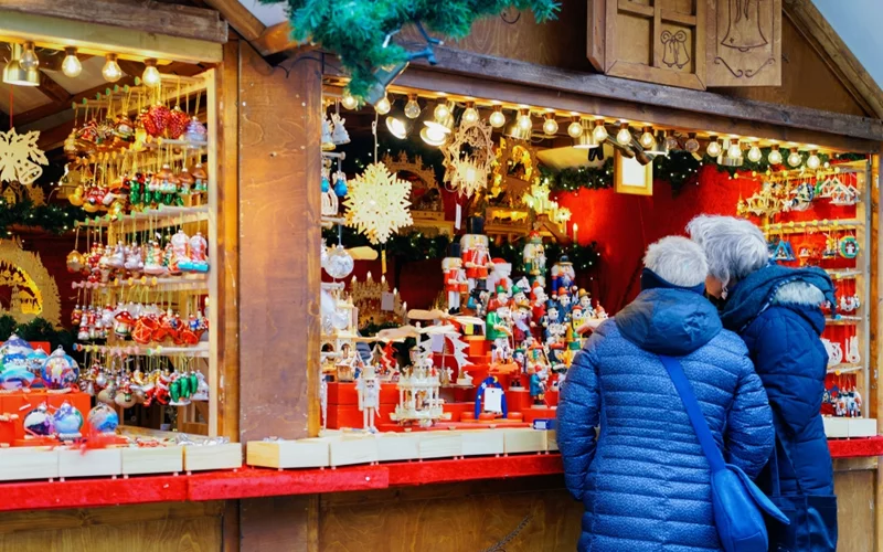 Φέτος τα Χριστούγεννα κάντε τις αγορές σας σε μερικά από τα πιο γιορτινά μπαζάρ της πόλης