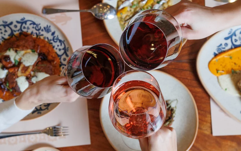 Γιαγιά Κούκου Athens : Η γιορτινή εκδοχή της ελληνικής παράδοσης