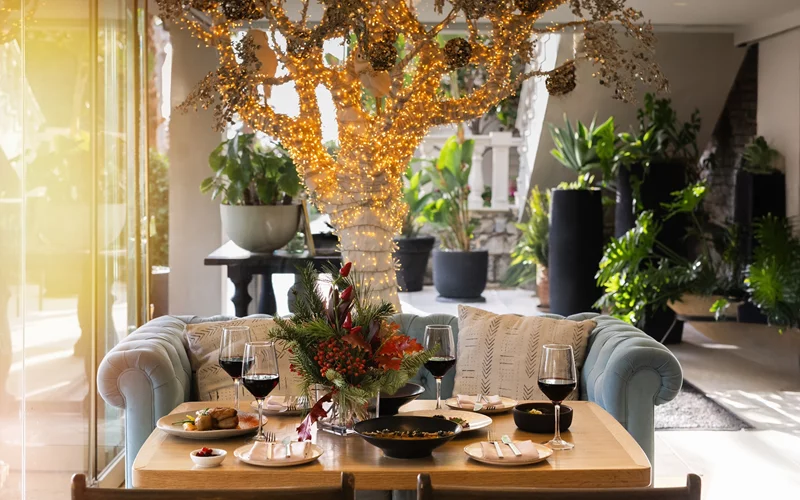 Λαμπερές γιορτές στο εστιατόριο 