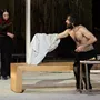 ζ – η – θ, Ο Ξένος
