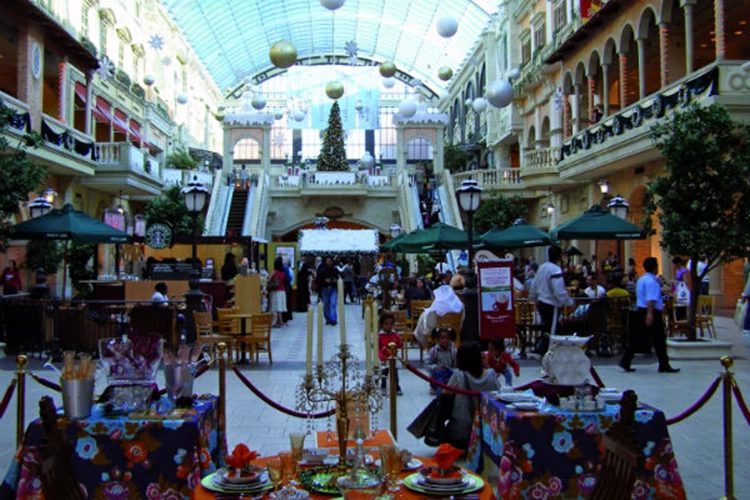 Στο Ντουμπάι το shopping είναι μέρος της εμπειρίας.