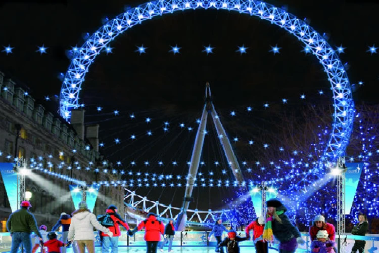 Έξτρα δημοφιλές το παγοδρόμιο δίπλα στο London Eye.