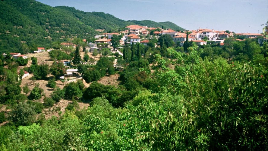 Το ιστορικό Καλπάκι είναι η πύλη προς τα χωριά της επαρχίας του Πωγωνίου