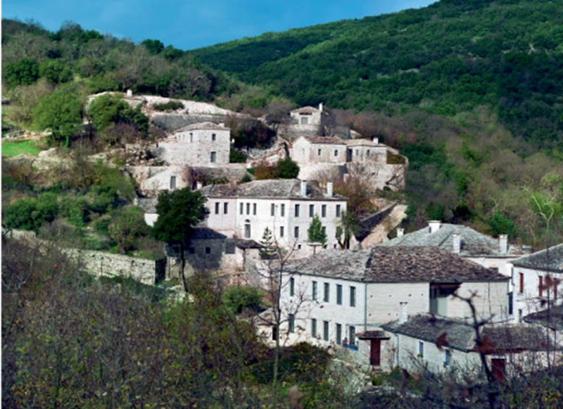 Moνοπάτια Mountain Resort & Restaurant - εικόνα 1