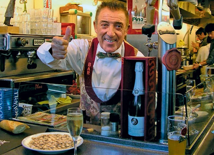 O Pinotxo στο ομώνυμο, διάσημο στον κόσμο όλο tapas bar στην Boqueria