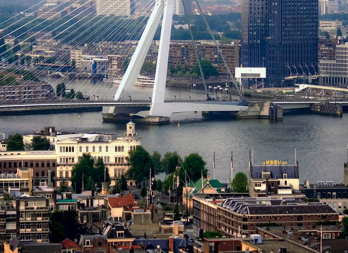 Η γέφυρα Erasmus