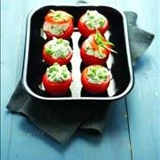 Ντομάτες γεμιστές µε τυρί Philadelphia και ανοιξιάτικα λαχανικά